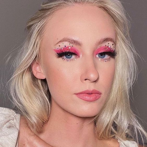 New look makeup face rhinestones on  Trending MV